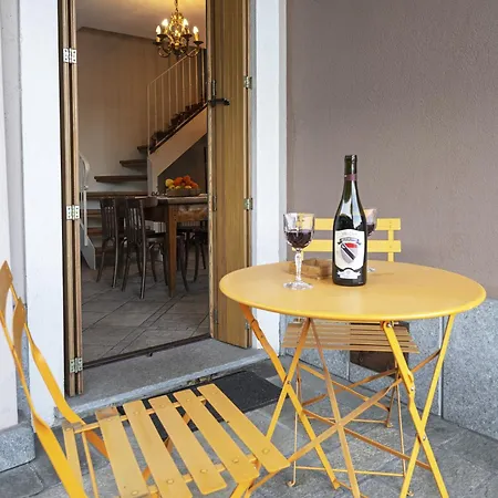 Aparthotel Au Petit Chevrot Aosta Exterior foto